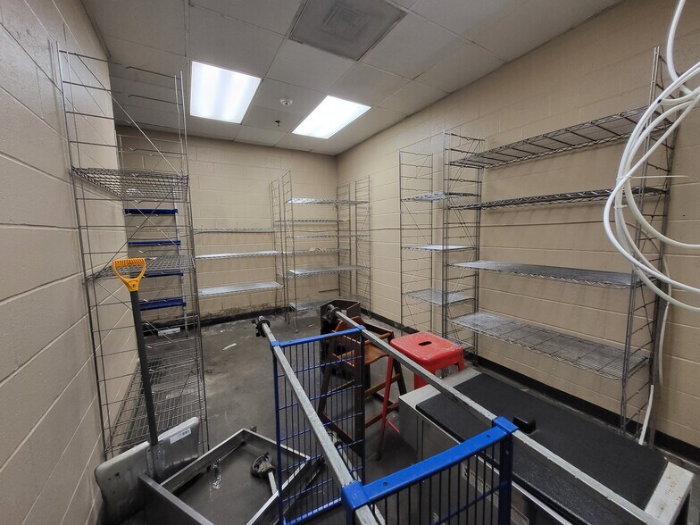 More Photos Of 3607 S Range Line Rd, Joplin Restaurant For Lease