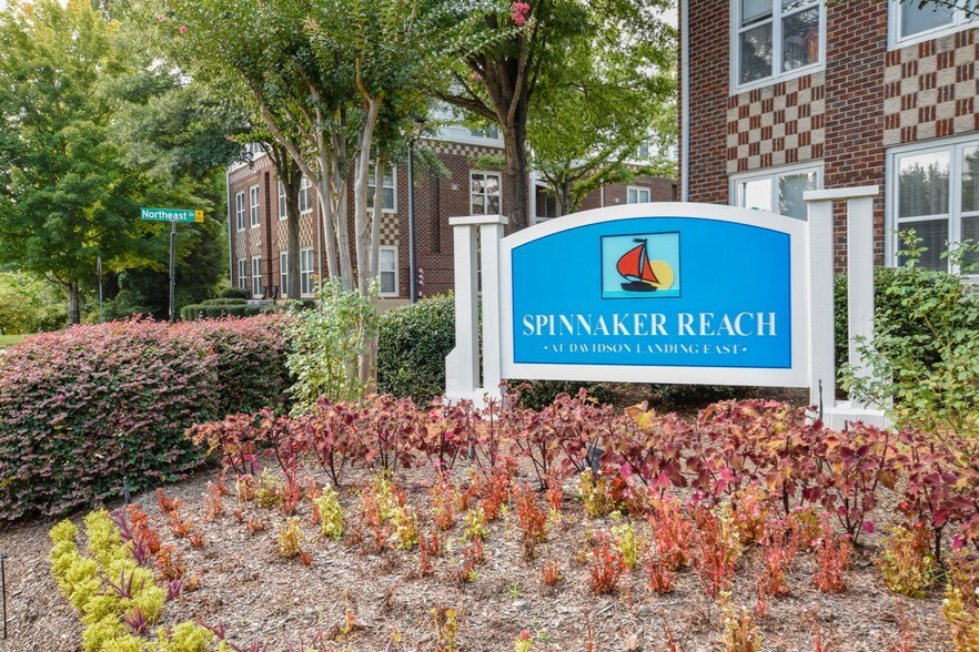 More Photos Of 710 Northeast Dr, Davidson Coworking Space