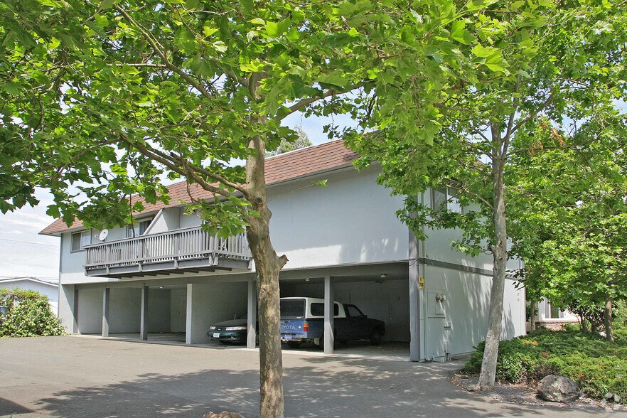 More Photos Of 1155 Evans Dr, Santa Rosa Apartments For Sale