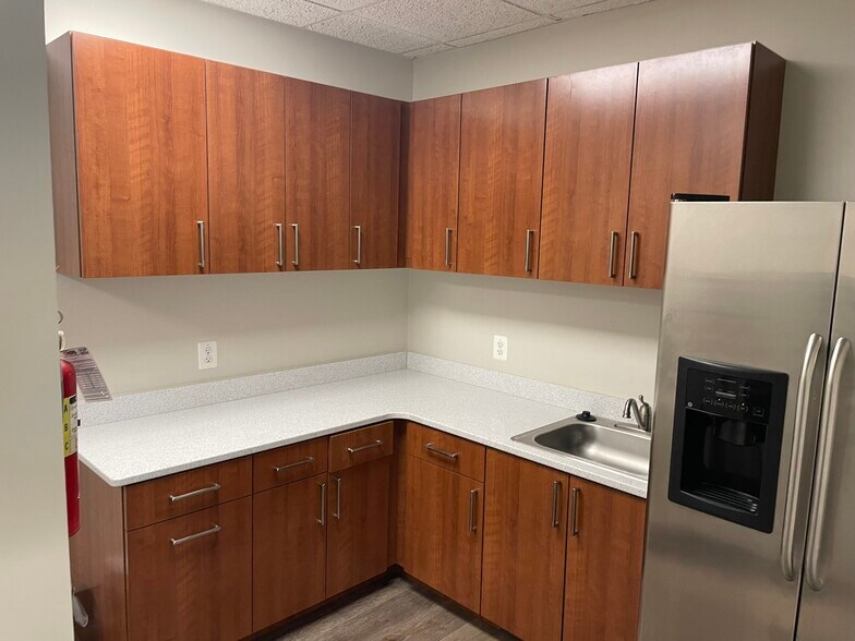 More Photos Of 14405 Laurel Pl, Laurel Office For Lease