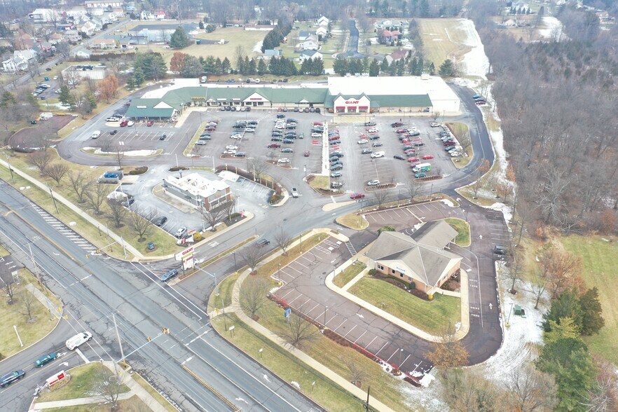 More Photos Of 5831-5855 Easton Rd, Plumsteadville Unknown For Lease