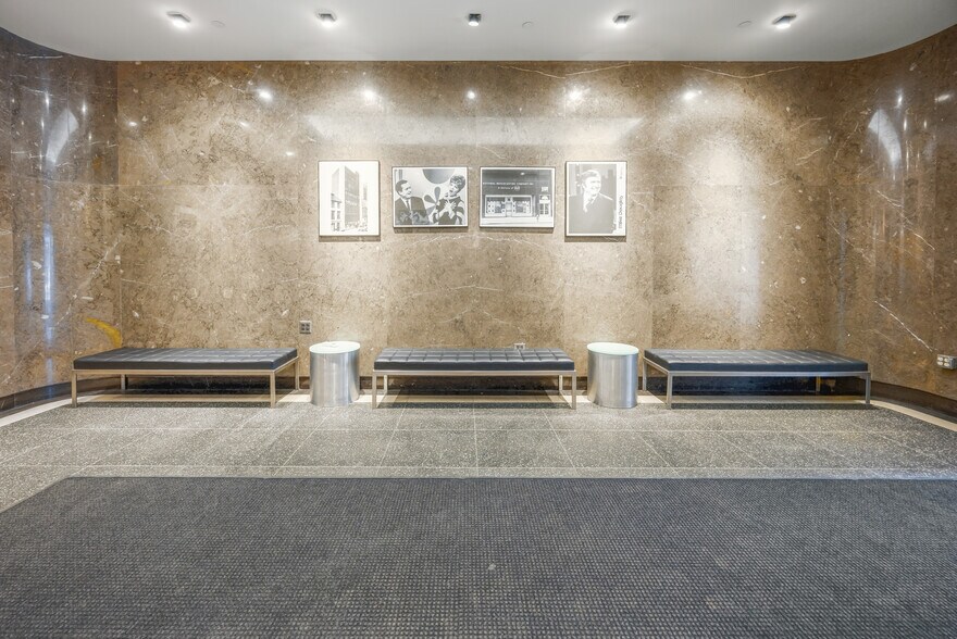 More Photos Of 1619 Walnut St, Philadelphia Office For Lease
