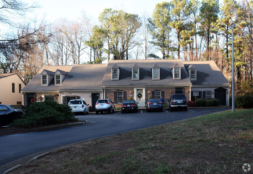 More Photos Of 1029-1057 Dresser Ct, Raleigh Office For Lease