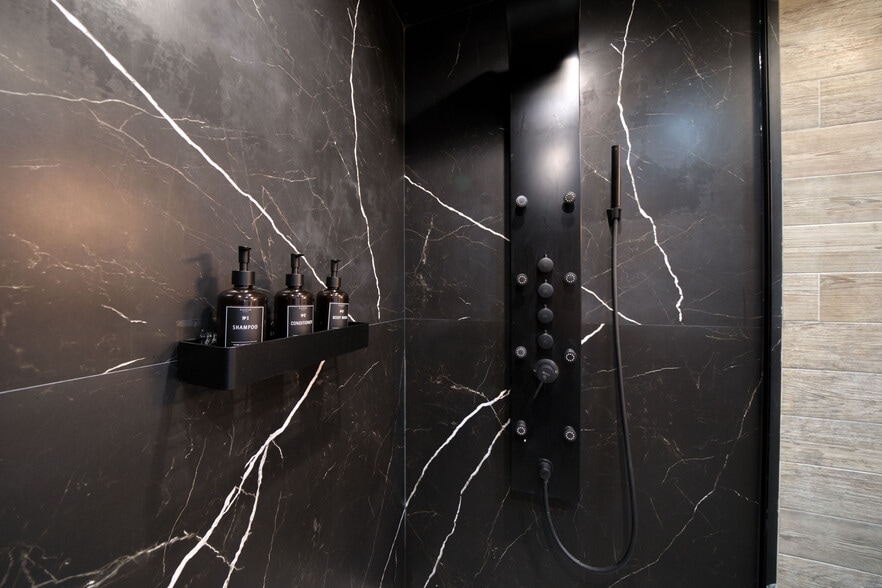 More Photos Of 218 NY-296, Windham Hotel For Sale