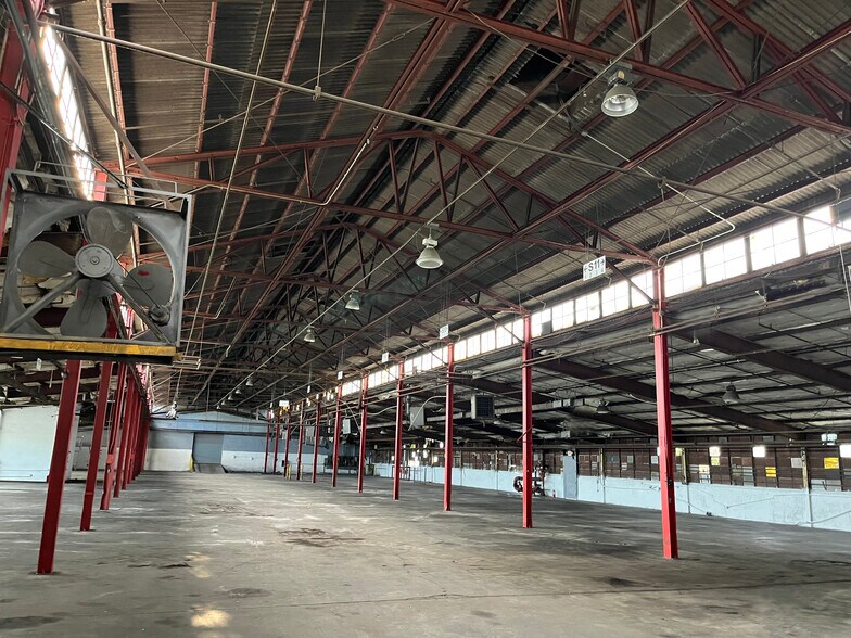 More Photos Of 1940 Murphy Ave SW, Atlanta Warehouse For Lease