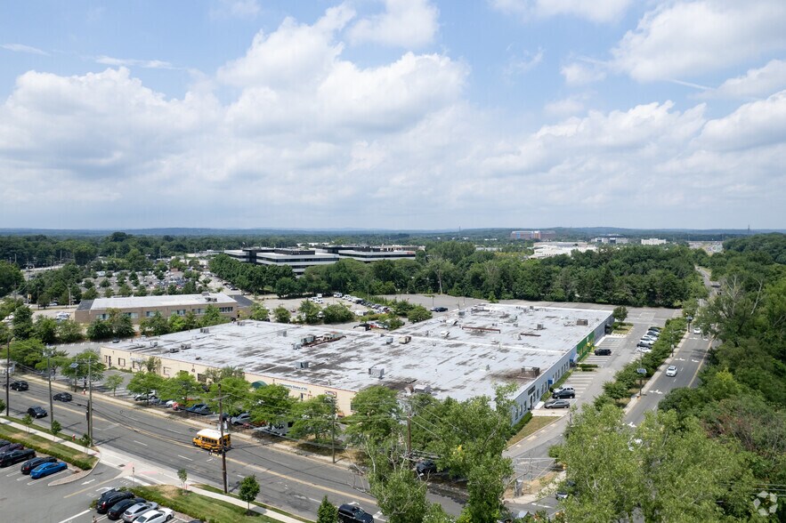 More Photos Of 49 E Midland Ave, Paramus Showroom For Lease