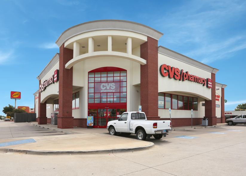 More Photos Of 6431 McCart Ave, Fort Worth Drugstore For Lease