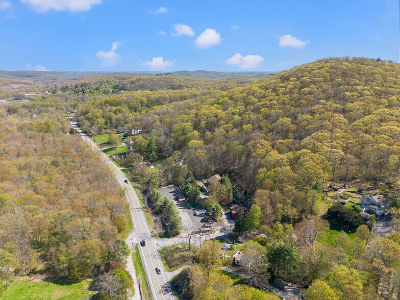 More Photos Of 5 Bertocchi Ln, Holmes Land For Lease