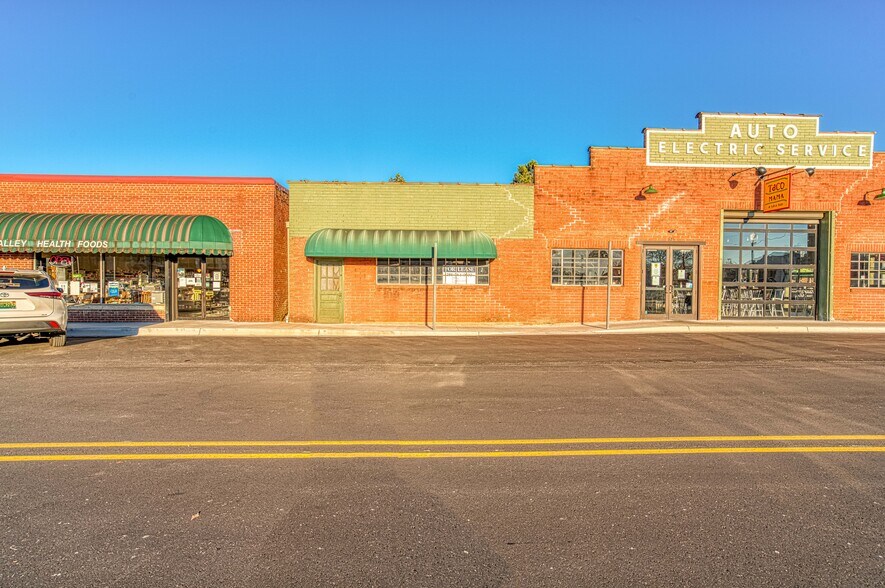 More Photos Of 119 Cherry, Florence Storefront Retail Office For Lease