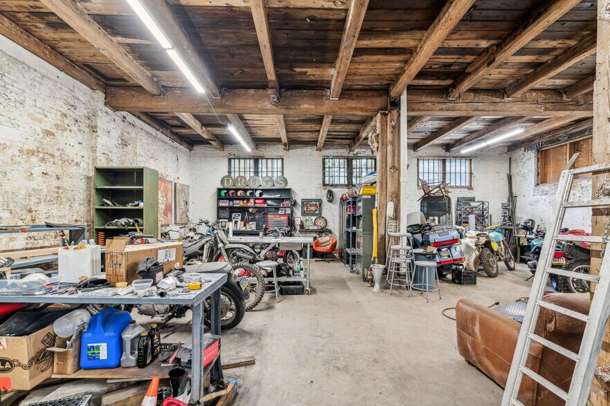 More Photos Of 2822-2824 Jasper St, Philadelphia Warehouse For Sale