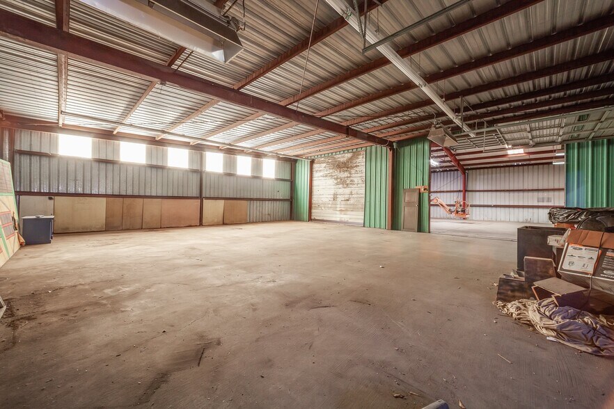 More Photos Of 144-145 Rosedale St, Jackson Warehouse For Sale