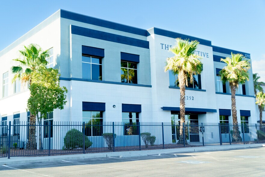 More Photos Of 2252 Pama Ln, Las Vegas Coworking Space