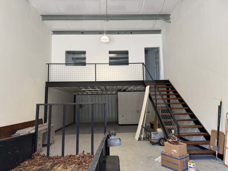 More Photos Of 1040 Park Ct, Greensboro Warehouse For Sale