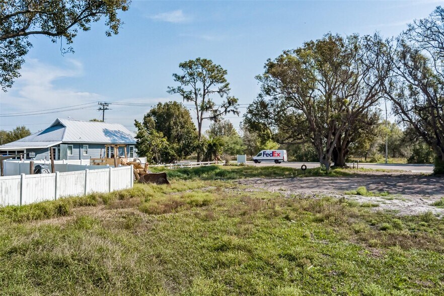 More Photos Of 12290 US Highway 301 N, Parrish Land For Sale
