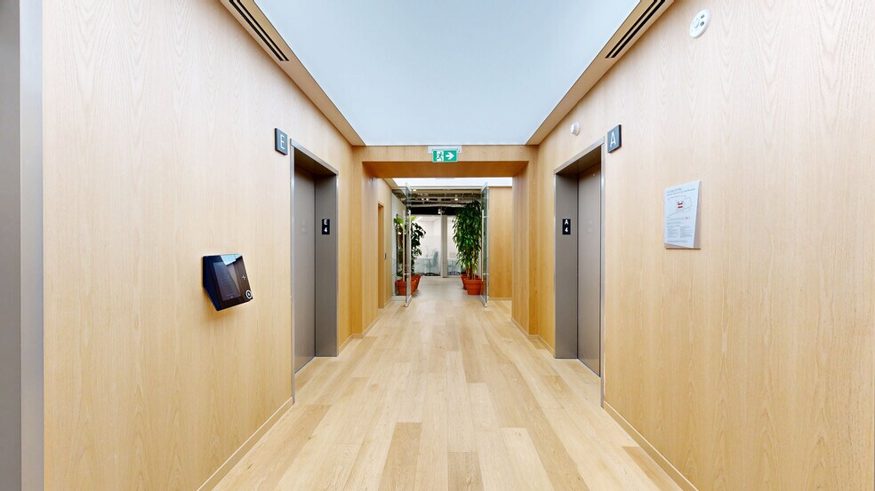 Primary Photo Of 400 W Georgia St, Vancouver Coworking Space