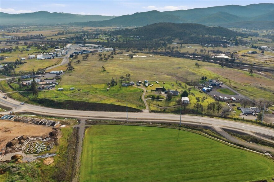 More Photos Of 7505 Blackwell rd, Central Point Land For Sale