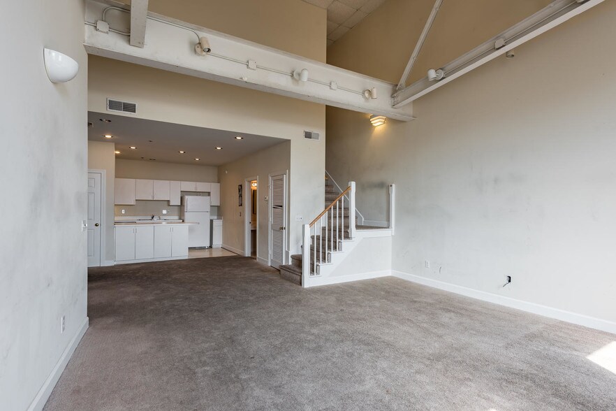 More Photos Of 289-291 King St, Charleston Apartments For Sale