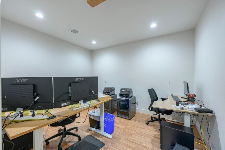 More Photos Of 351 SE Baker St, Mcminnville Medical For Lease