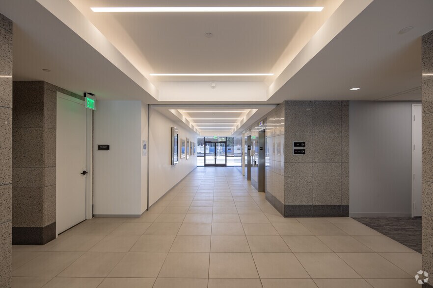 More Photos Of 6345 Balboa Blvd, Encino Unknown For Lease