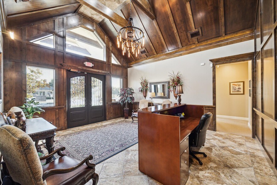 More Photos Of 435 Mason Park Blvd, Katy Loft Creative Space For Sale