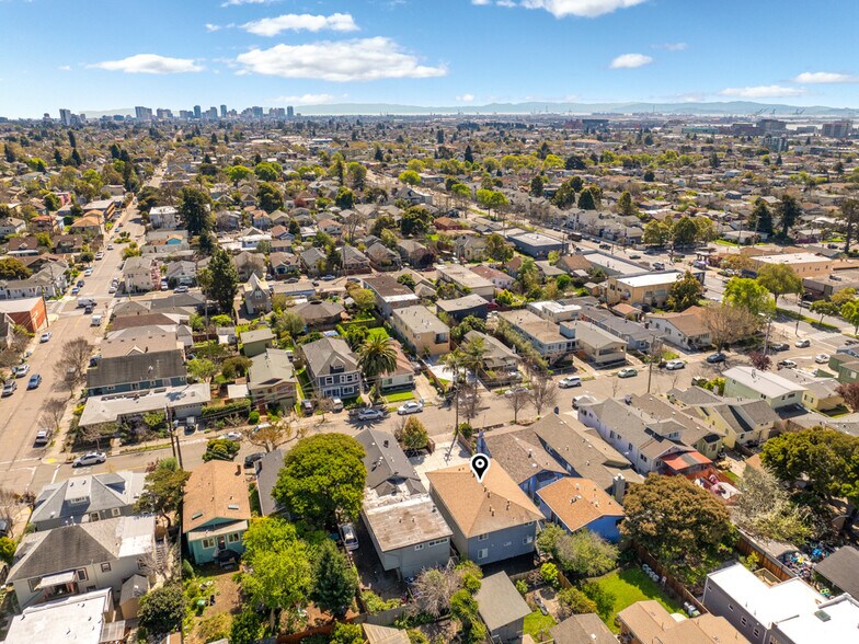 More Photos Of 1533 Julia St, Berkeley Multifamily For Sale