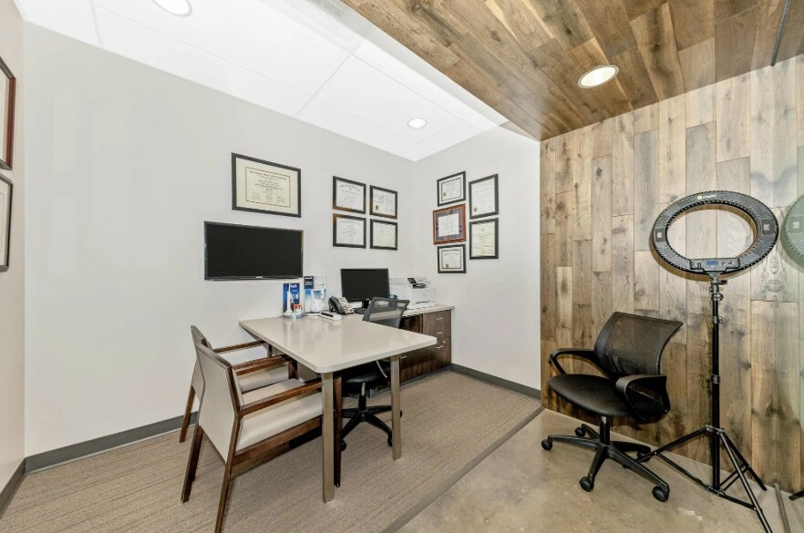 More Photos Of 6550 Mercantile Dr E, Frederick Medical For Sale