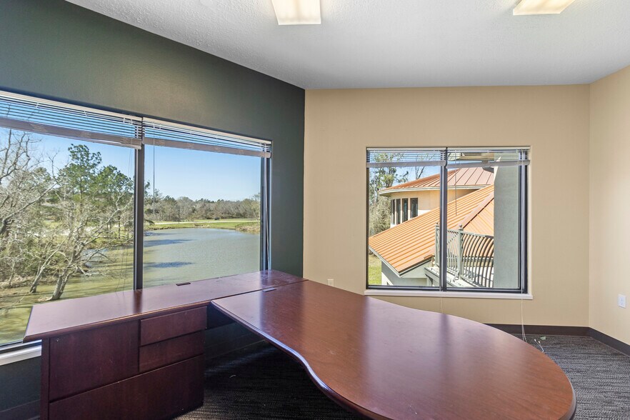 More Photos Of 18001 W Highway 105, Montgomery Medical For Lease