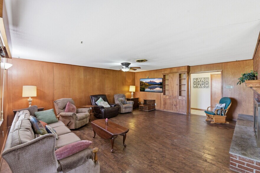 More Photos Of 1839 Henderson rd, Angleton Land For Sale