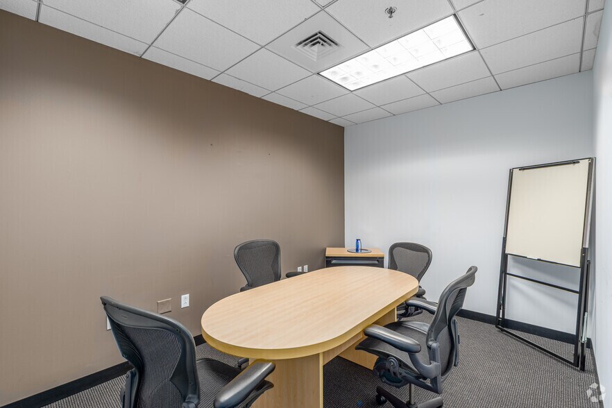 More Photos Of 1000 N West St, Wilmington Coworking Space