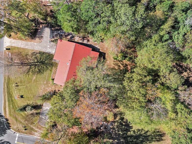 More Photos Of 5575 Milam Rd, Fairburn Medical For Sale