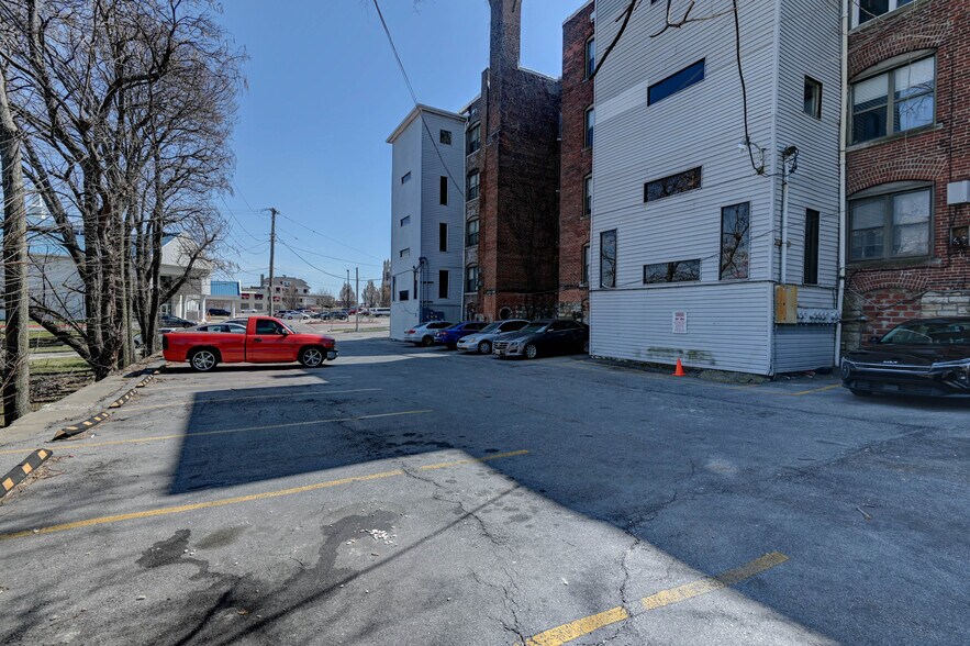 More Photos Of 1614-1620 E Linwood Blvd, Kansas City Apartments For Sale