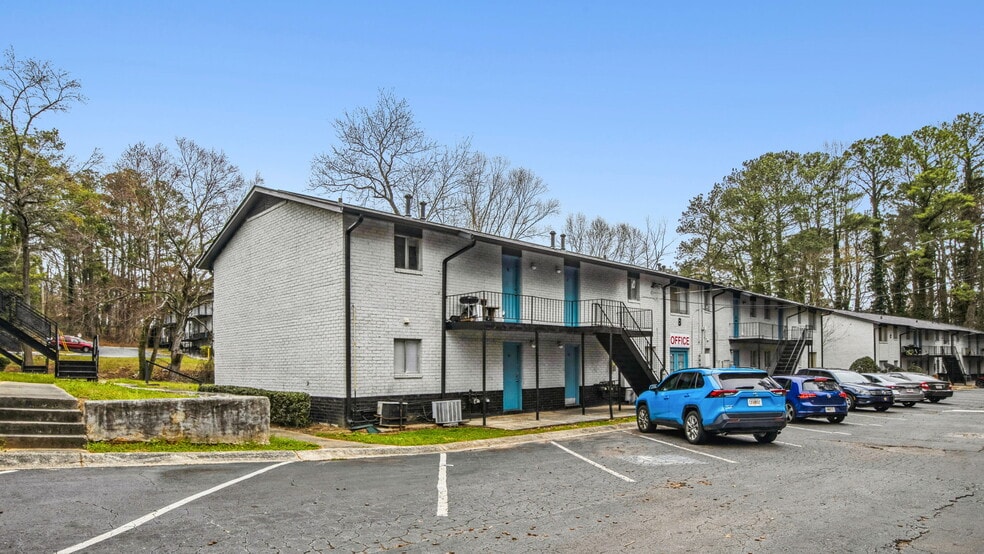 More Photos Of 3937 Glenwood Rd, Decatur Apartments For Sale