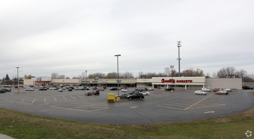 More Photos Of 1324-1424 E Grandview Blvd, Erie Unknown For Lease