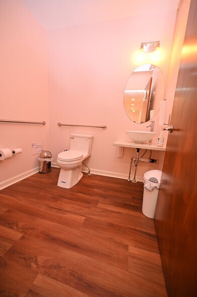 More Photos Of 723 S Charles St, Baltimore Office Residential For Sale