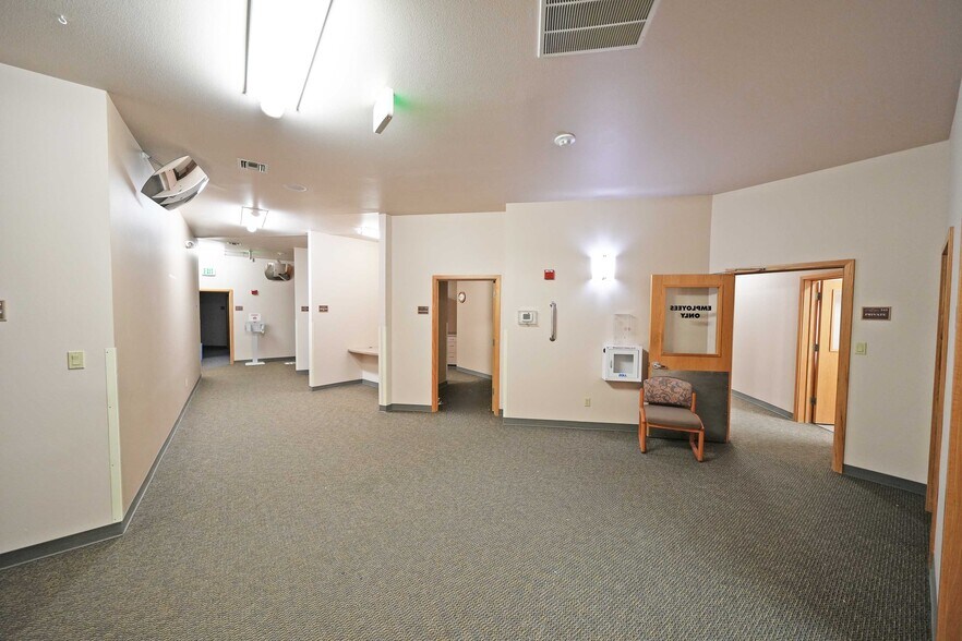 More Photos Of 3909 Creekside Loop, Yakima Medical For Lease