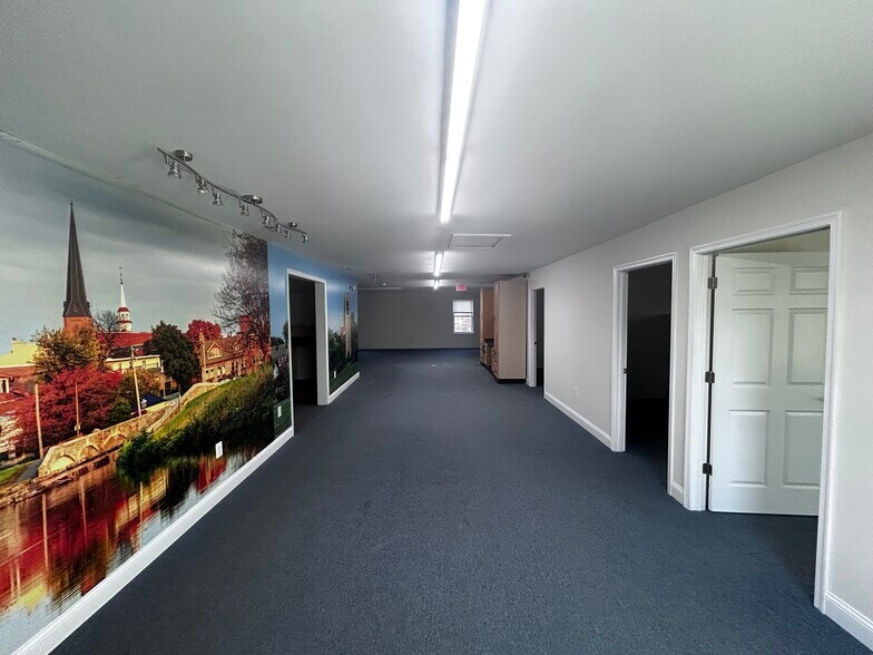 More Photos Of 6008 Fair Oaks Dr, Frederick Flex For Lease