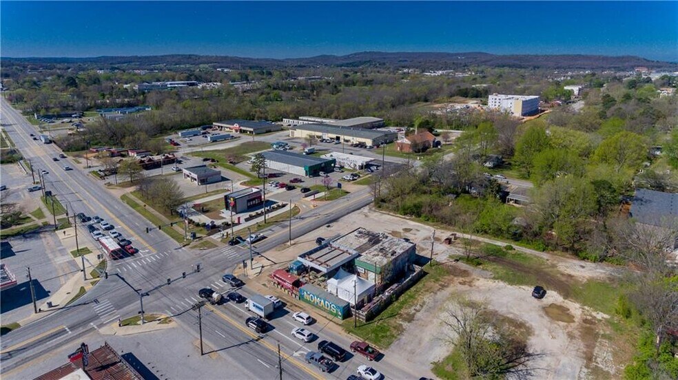 More Photos Of 1431 S School Ave, Fayetteville Restaurant For Sale