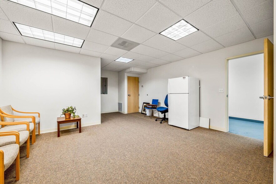 More Photos Of 705 9th St, Florence Medical For Lease