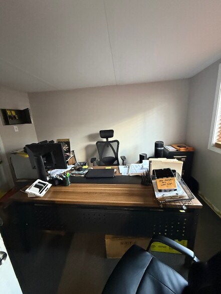 More Photos Of 201 Cross Keys Rd, Pine Hill Freestanding For Sale