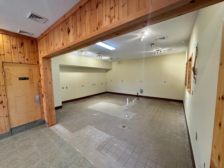 More Photos Of 5675 State Route 28 Newport MY 13416 Hwy, Newport Specialty For Sale
