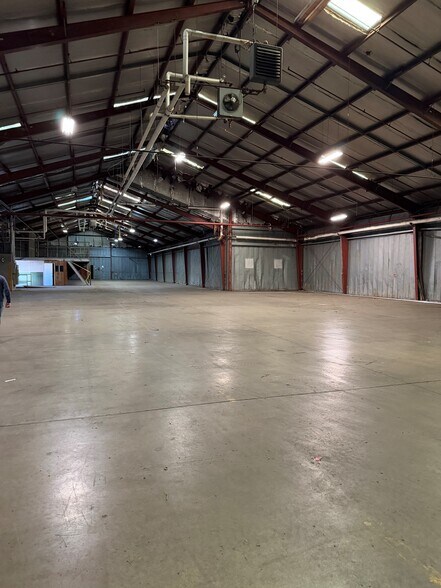 More Photos Of 277 Pittsylvania Ave, Altavista Warehouse For Sale