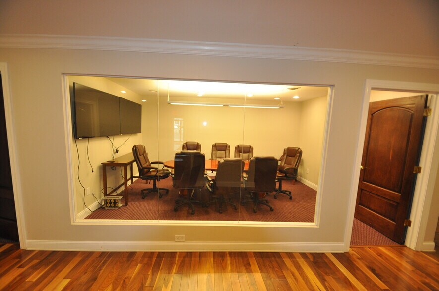 More Photos Of 2092 Route 35 N, South Amboy Storefront Retail Office For Lease