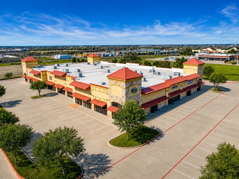 More Photos Of 861 N Coleman St, Prosper General Retail For Lease