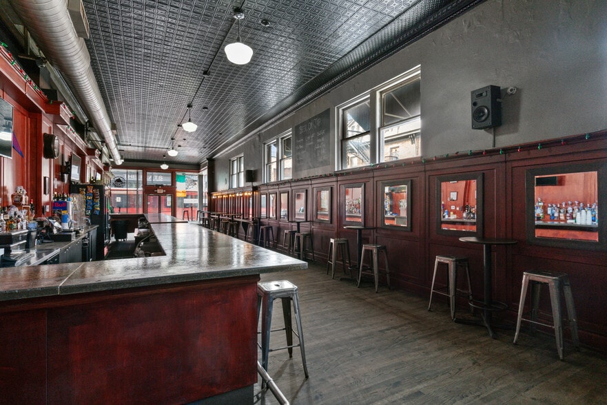 More Photos Of 1501-1503 E Carson St, Pittsburgh Restaurant For Sale