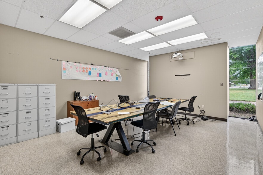 More Photos Of 310 Pennington Dr, Paris Manufacturing For Sale