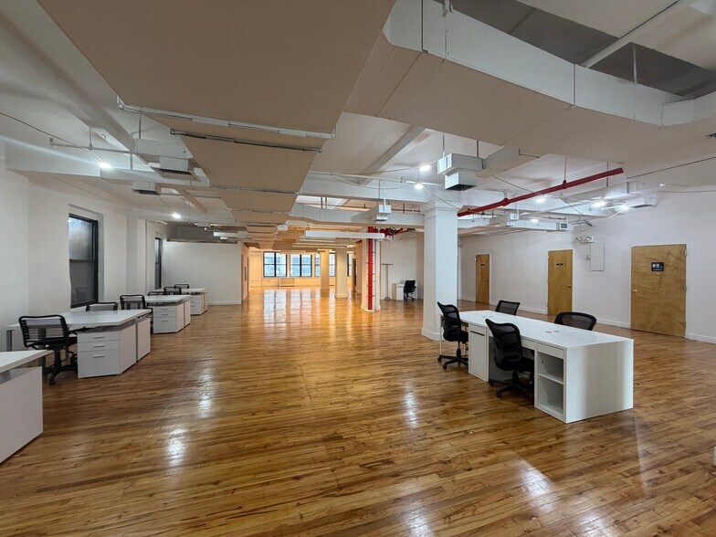 More Photos Of 115-117 W 27th St, New York Office For Lease
