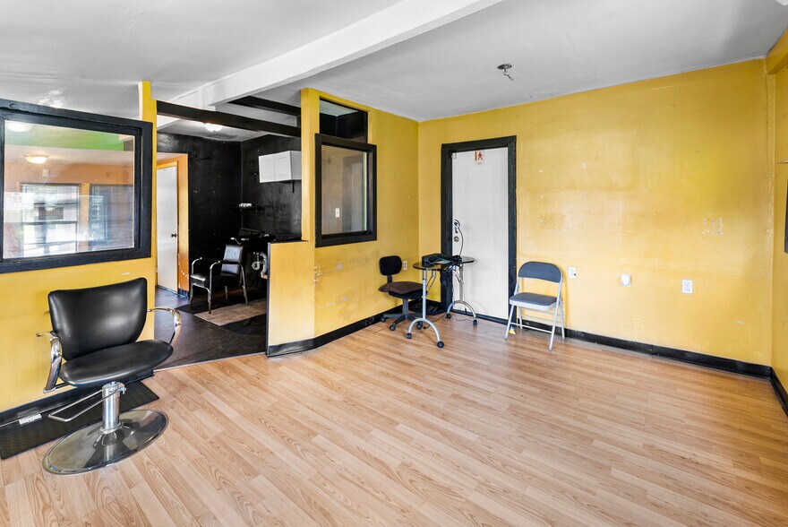 More Photos Of 4118 Augusta Rd, Savannah Freestanding For Sale