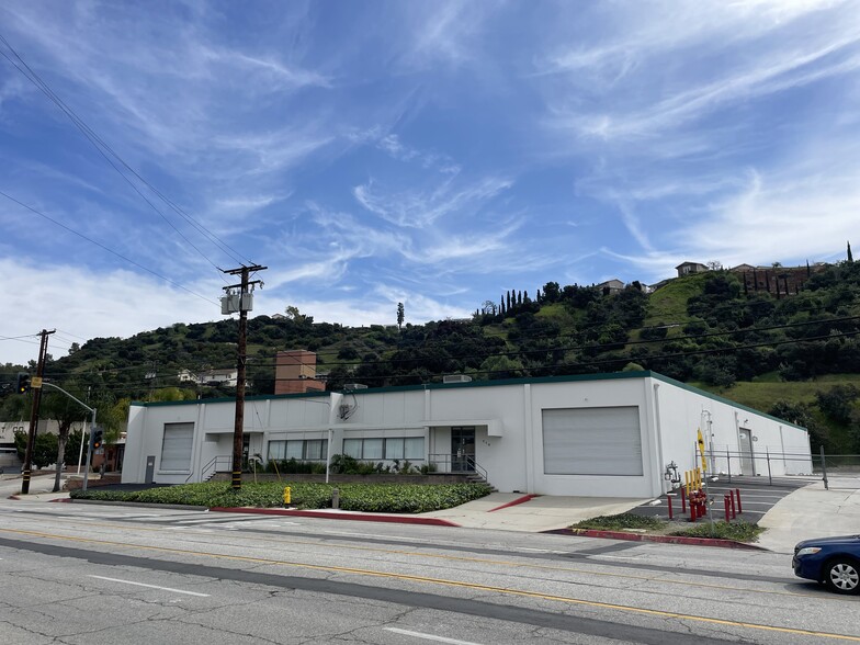 Primary Photo Of 708-710 Monterey Pass Rd, Monterey Park Manufacturing For Sale