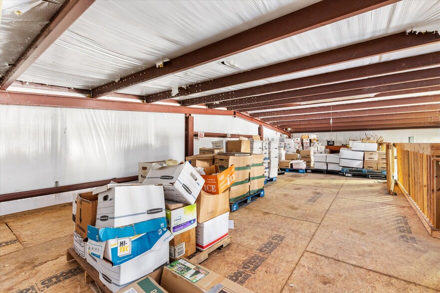 More Photos Of 118 Weber Ave, Leesburg Industrial For Sale