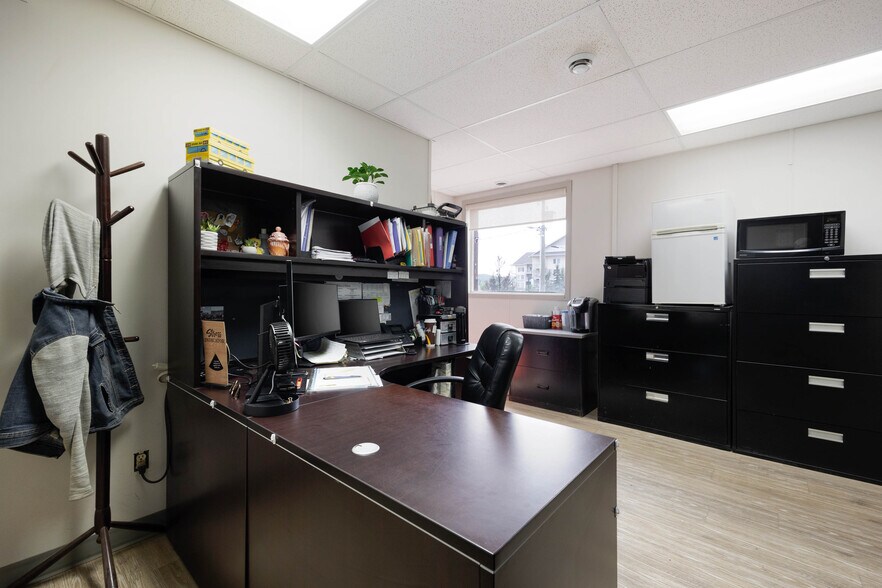 More Photos Of 8030 Golosky Av, Fort McMurray Truck Terminal For Lease